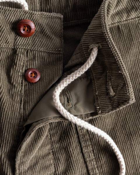 Classic Corduroy Shorts - Olive