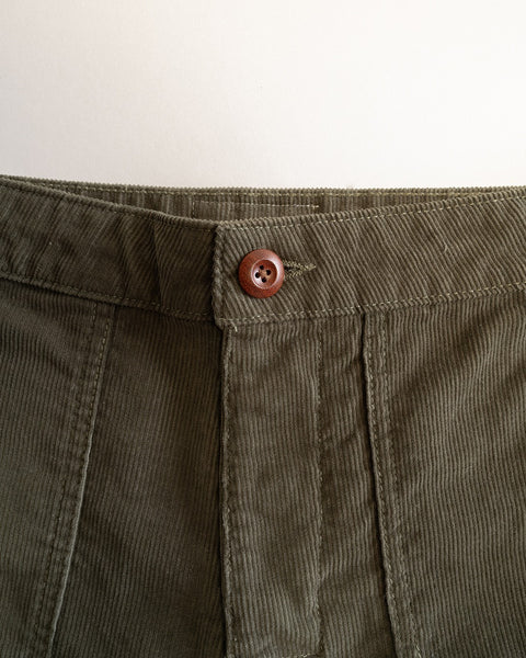 Classic Corduroy Pants - Dark Olive